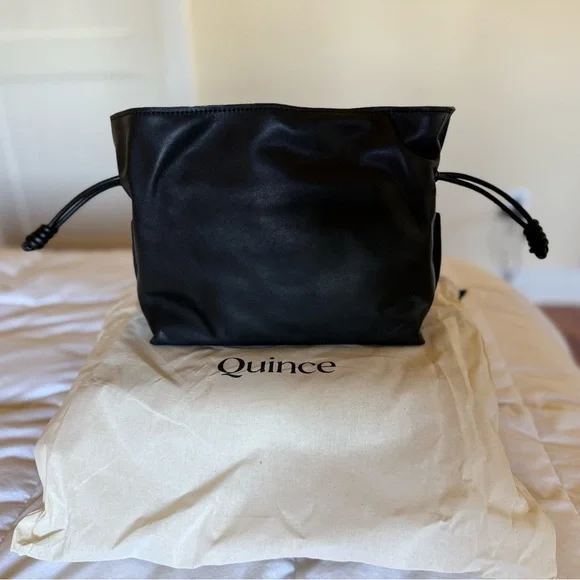 NWT QUINCE Italian Leather Drawstring Pouch Crossbody - black - Picture 2 of 10